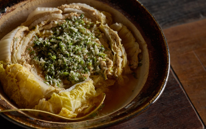 白菜、肉、だしの風味が一体に 白菜と豆腐ミンチの花椒だし鍋